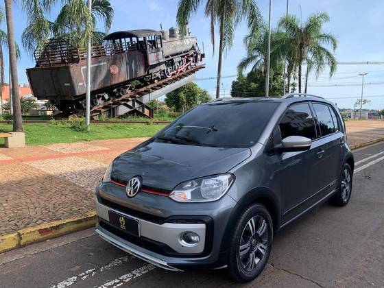 VOLKSWAGEN UP 1.0 MPI MOVE UP 12V FLEX 4P AUTOMATIZADO